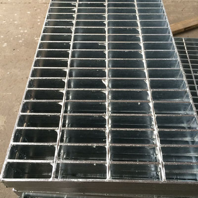 Metal Building Materials Hot Dipped Galvanized anti corrosion Floor catwalk plain Steel Grating