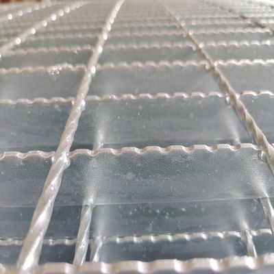 15w2 Stair Treads Serrated Steel Grating Hot Dipped Galvanized Metal