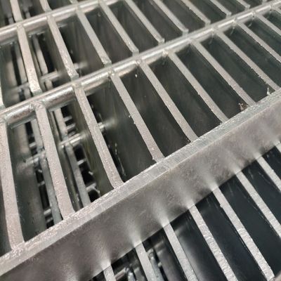 พิมพ์ผสมผสานกันสลิป เหล็กหนัก Grating งานหนัก Corten เหล็ก Grating กับสี่เหลี่ยม