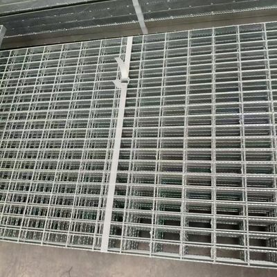 รางเหล็ก perforated: การระบายอากาศและการส่งแสงที่ดีขึ้น