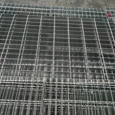 สแตนเลส อุตสาหกรรมเหล็ก welded สแตนเลส Grating Bar Grating กับสแตนเลส Flat Bar 30 มม Pitch