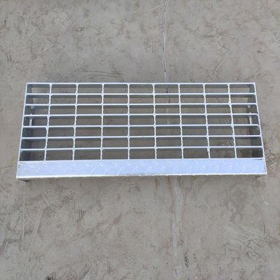 0.3-0.8 มิลลิเมตรหนาเหล็กขั้นตอนตรา G303/30/100 สําหรับสภาพแวดล้อมที่เป็นทาน