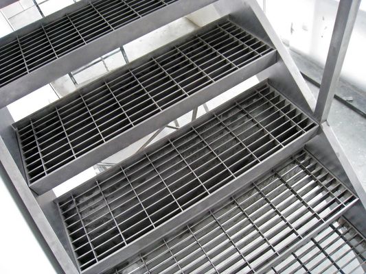 เครื่องปั่นแรงดัน ป้องกันสนิม โลหะ Grating การแก้ไขที่สุดยอดสําหรับพื้น