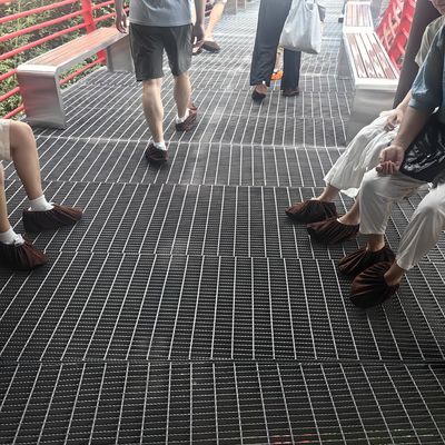 30 มม Pitch อุตสาหกรรมเหล็ก Grating ด้วย 3 มม หนาแดนข้าม เครื่องผสมแรงดัน