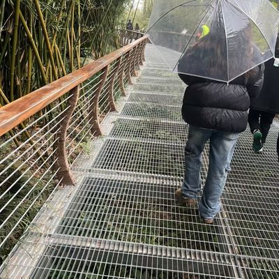 แบบแบนบาร์ แอนติร็อสต์ Heavy Duty Steel Grating ด้วยเทคโนโลยีปั่นแรงดันของเครื่องจักร