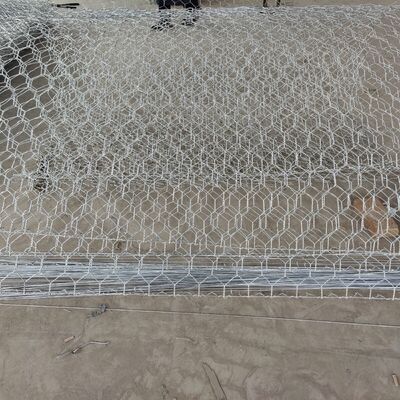 สายใย Gabion มีสายโลหะความแข็งแรงสูง เนื้อในกรง Mesh สําหรับด้านวิศวกรรมไฮดรอลิกและการจัดการสิ่งแวดล้อม