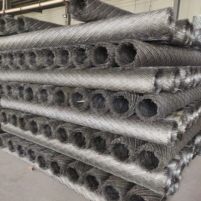 โลหะแผ่นขยาย น้ําหนักเบาและง่ายในการติดตั้ง ด้วยโครงสร้างที่เรียบง่าย เหมาะสําหรับการก่อสร้างอุตสาหกรรมและจุดประสงค์ตกแต่ง