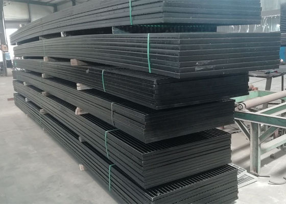 24 Foot Flat Bar Length Industrial Steel Grating Low Carbon Steel Light Duty