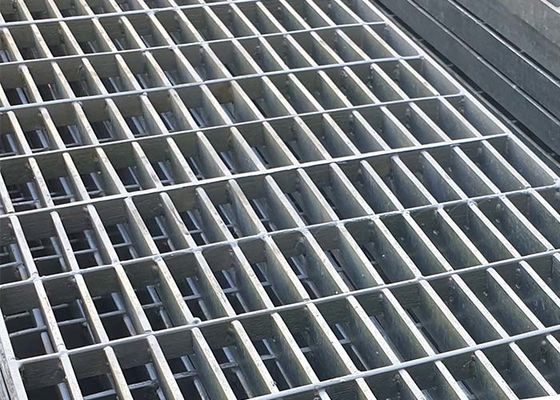 การเชื่อมแบบ Heavy Duty Press ล็อคบาร์ Grating Hot Dipped Galvanized